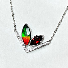 将图片加载到图库查看器，Ammolite Pendant Sterling Silver RABBIT Pendant with Garnet and Topaz
