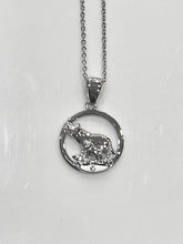将图片加载到图库查看器，Tundra Wolf &amp; Cub NORTHERN SPIRIT Sterling Silver Pendant with Canadian Diamond
